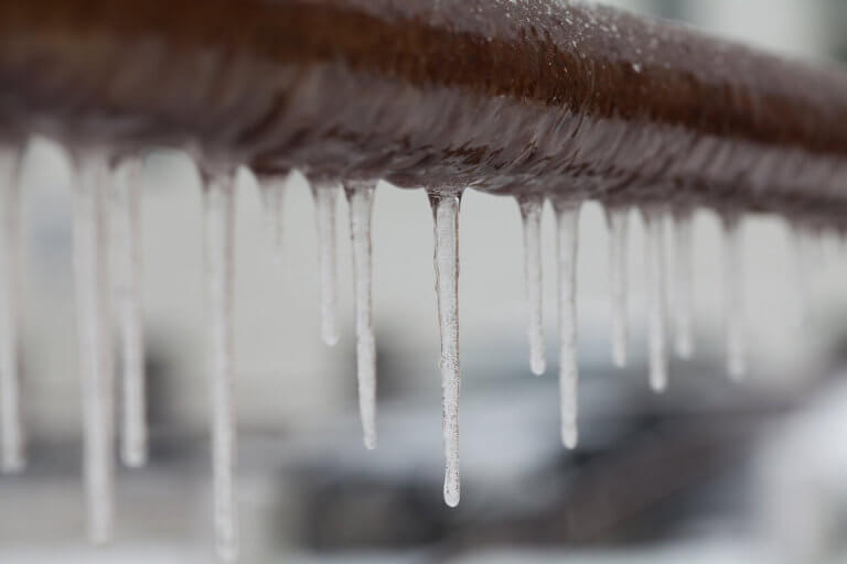a frozen copper water pipe that must be thawed